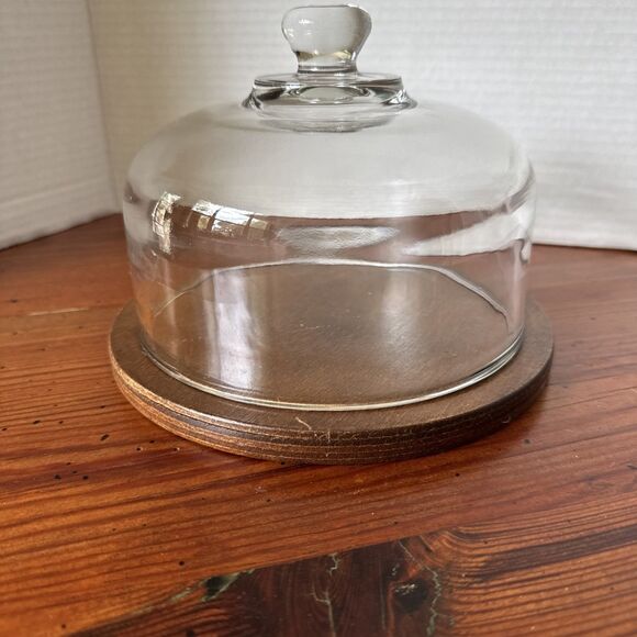 Vintage 7 1/2" Clear Glass Dome Covered Wooden Cheese Plate Serving Tray - Picture 1 of 8